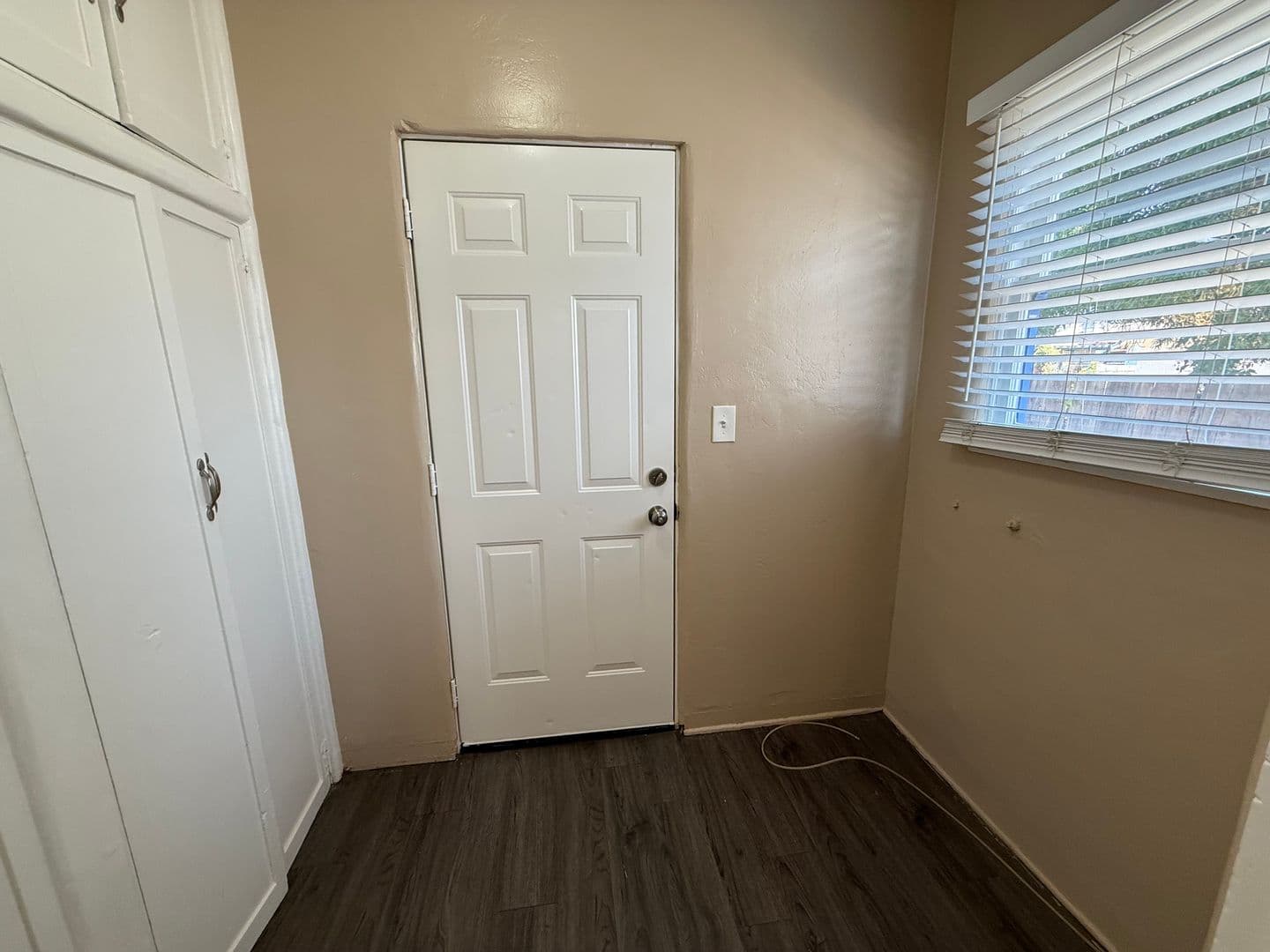 Bakersfield House: 218 Linda Vista Dr.