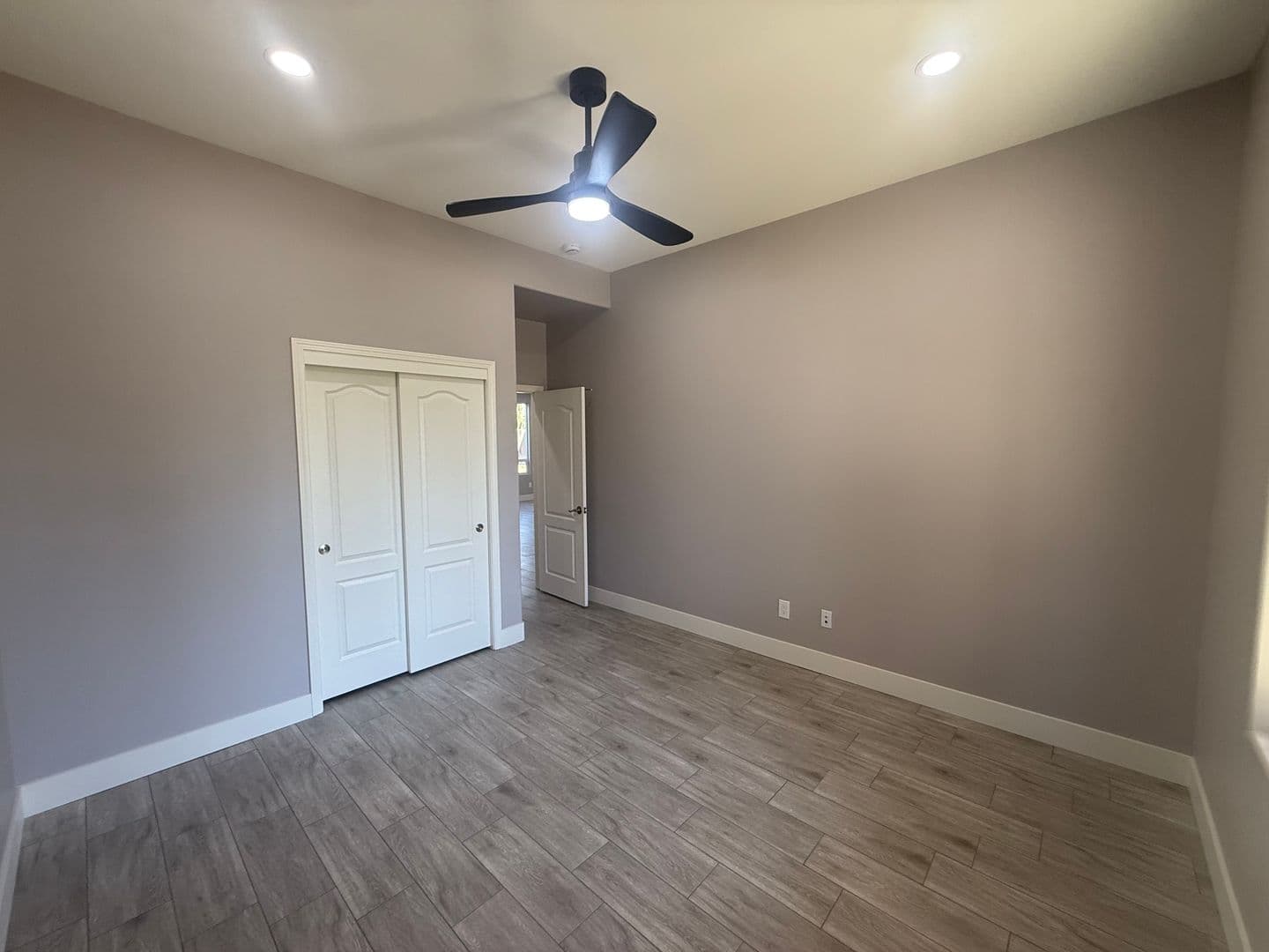 Bakersfield House: 10814 Arden Villa Dr