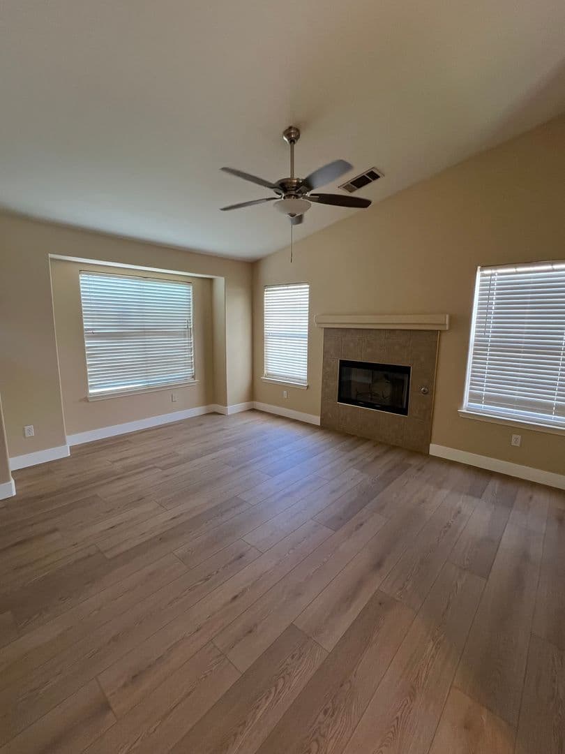 Bakersfield House: 4205 Serene Oak Dr