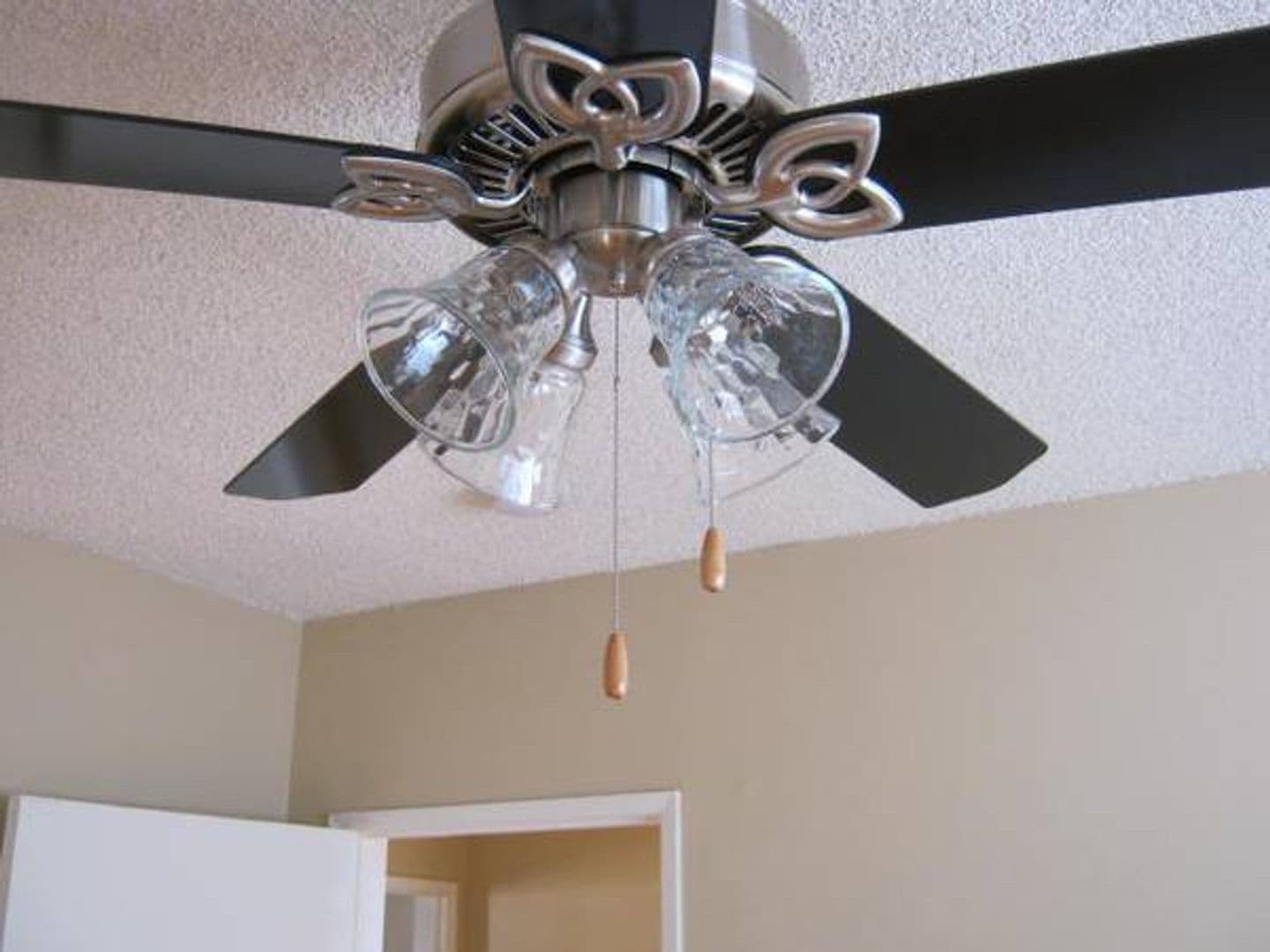Anaheim House: 2046 S. Mountain View