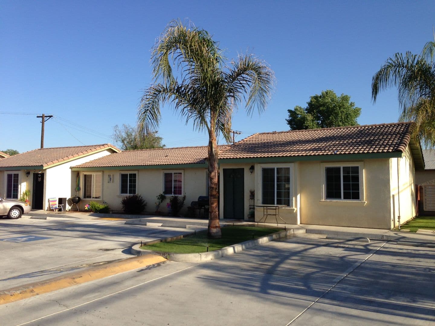 Bakersfield Apartment: 253 Stine Road