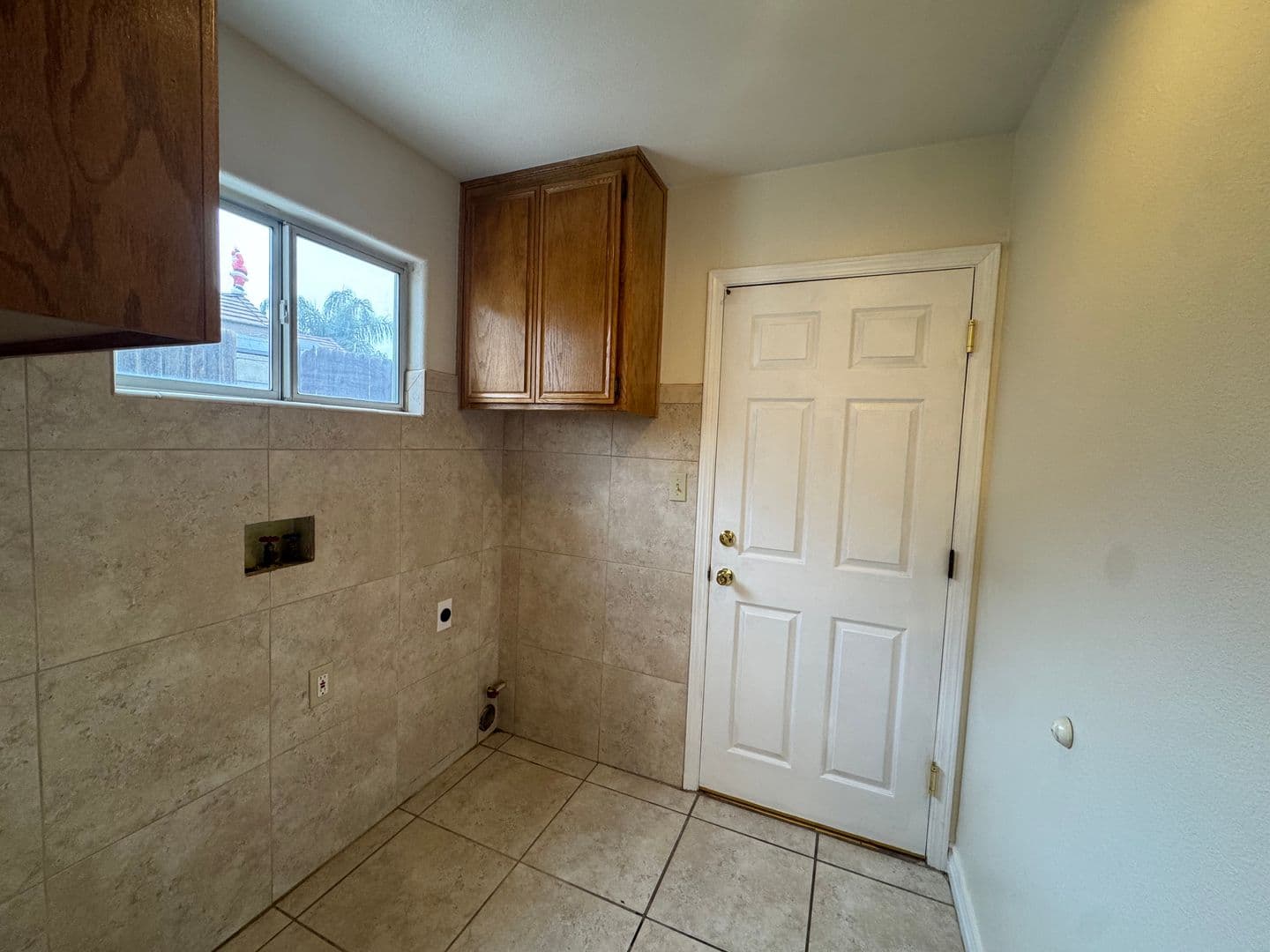 Bakersfield House: 5917 Dorset Dr.