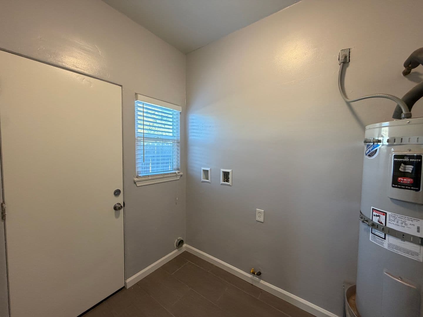 Bakersfield Apartment: 24th Street