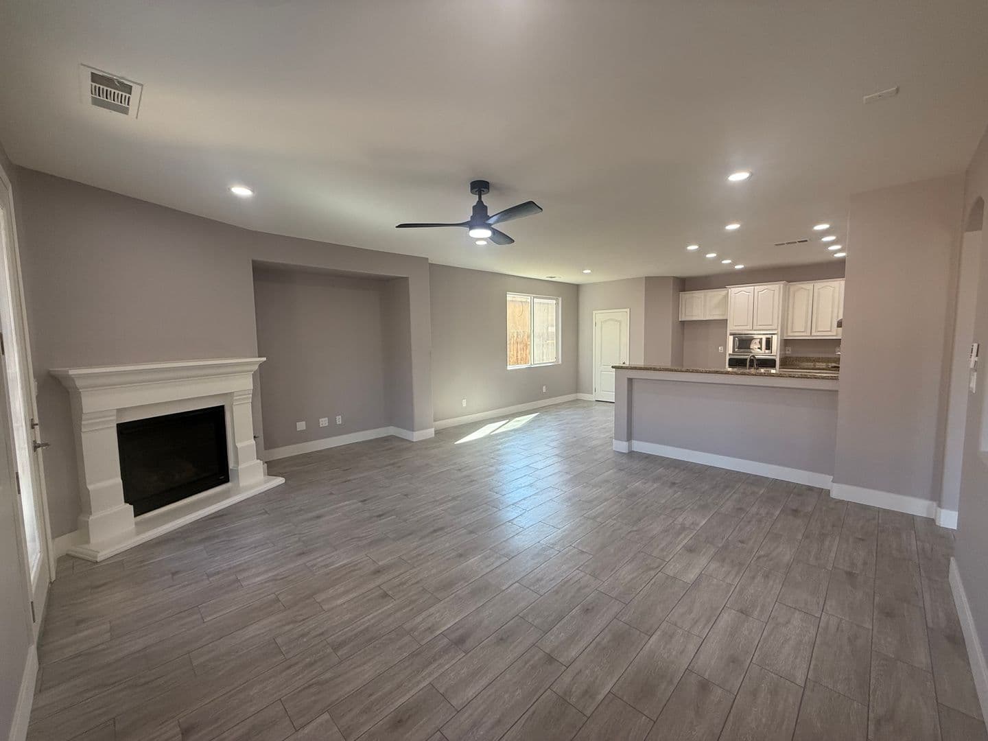 Bakersfield House: 10814 Arden Villa Dr