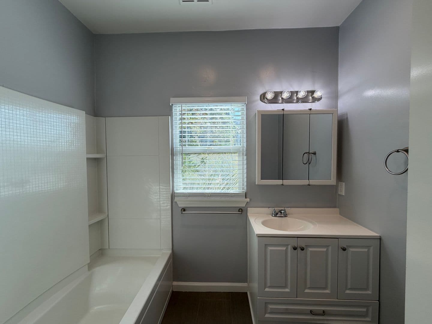 Bakersfield Apartment: 24th Street