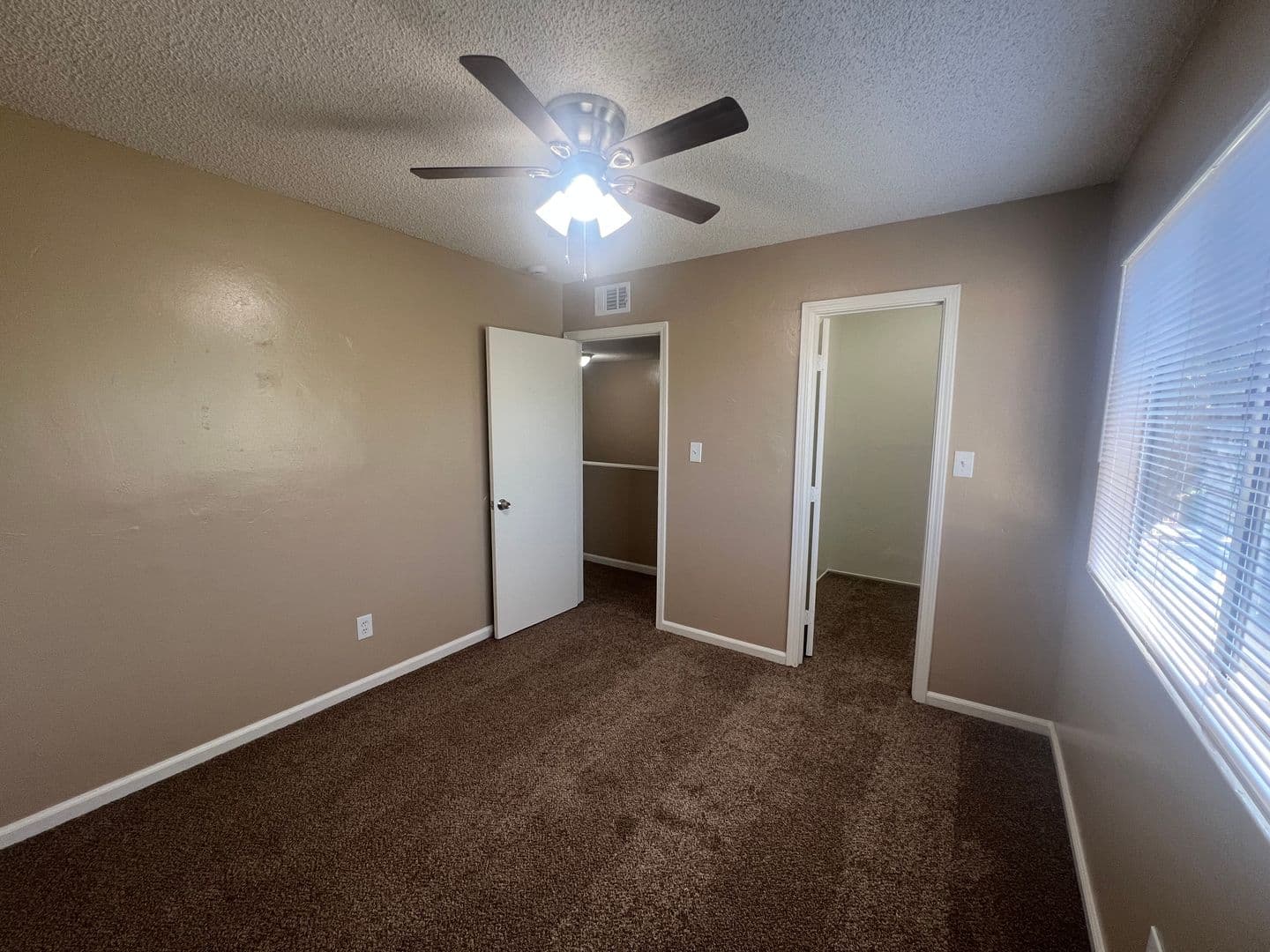 Bakersfield Apartment: 1720 Orange Street