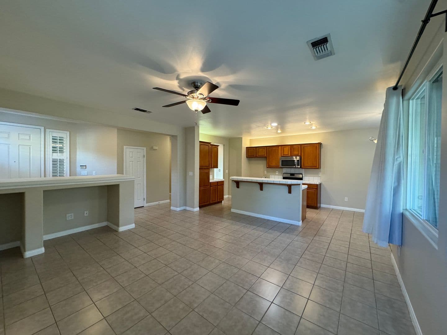 Bakersfield House: 11507 Braemar Lane