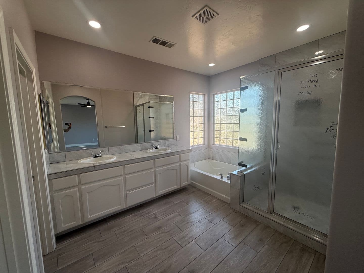 Bakersfield House: 10814 Arden Villa Dr