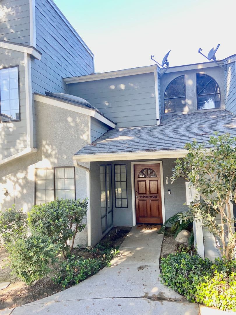 Bakersfield Condo: 7330 Stockdale Highway #19
