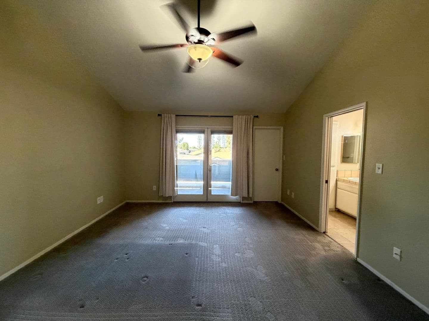 Bakersfield Condo: 7330 Stockdale Highway #19