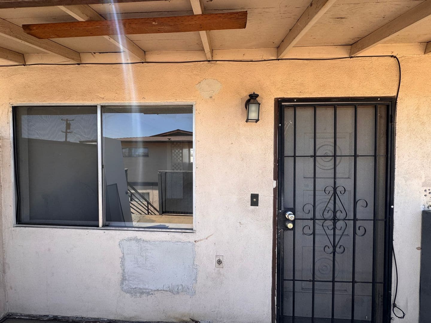 Bakersfield Apartment: 420 S Real Rd
