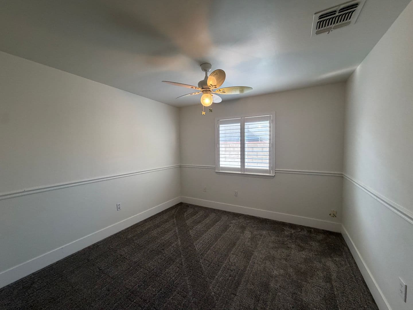 Bakersfield House: 12306 Andes Ave