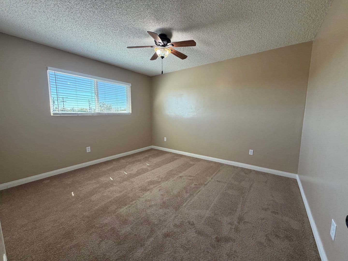 Bakersfield Apartment: 2520 Bishop Drive