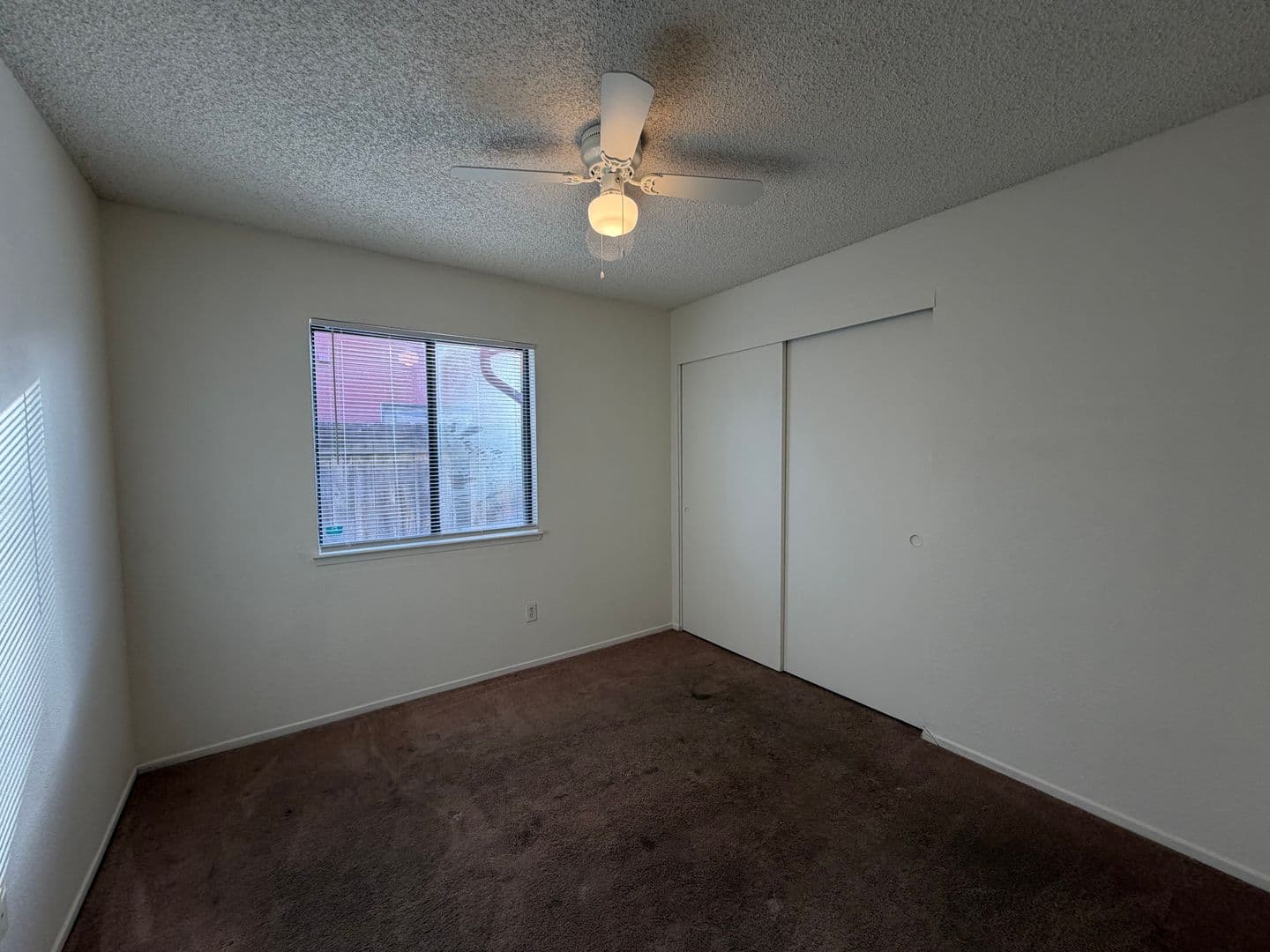 Bakersfield House: 9408 Carvalho Ct