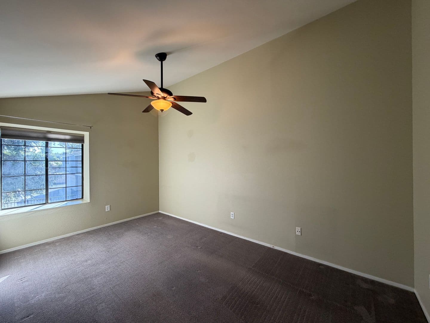 Bakersfield Condo: 7330 Stockdale Highway #19
