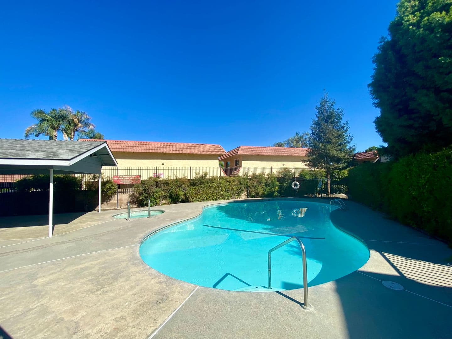 Bakersfield Condo: 7330 Stockdale Highway #19