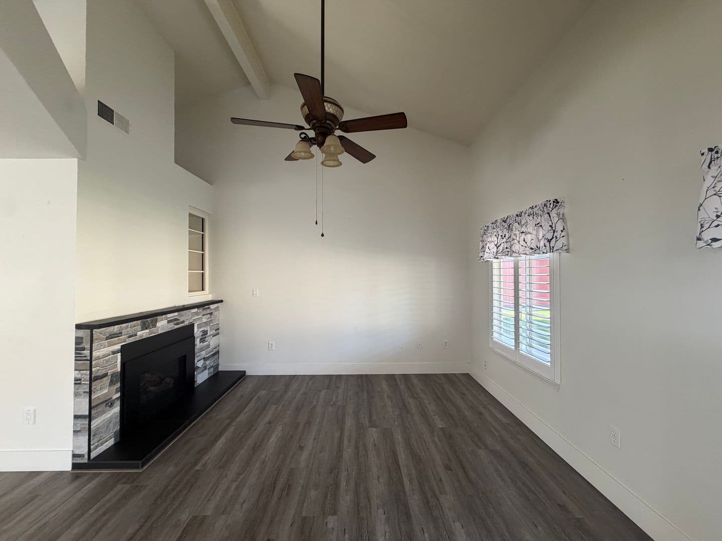 Bakersfield House: 12306 Andes Ave