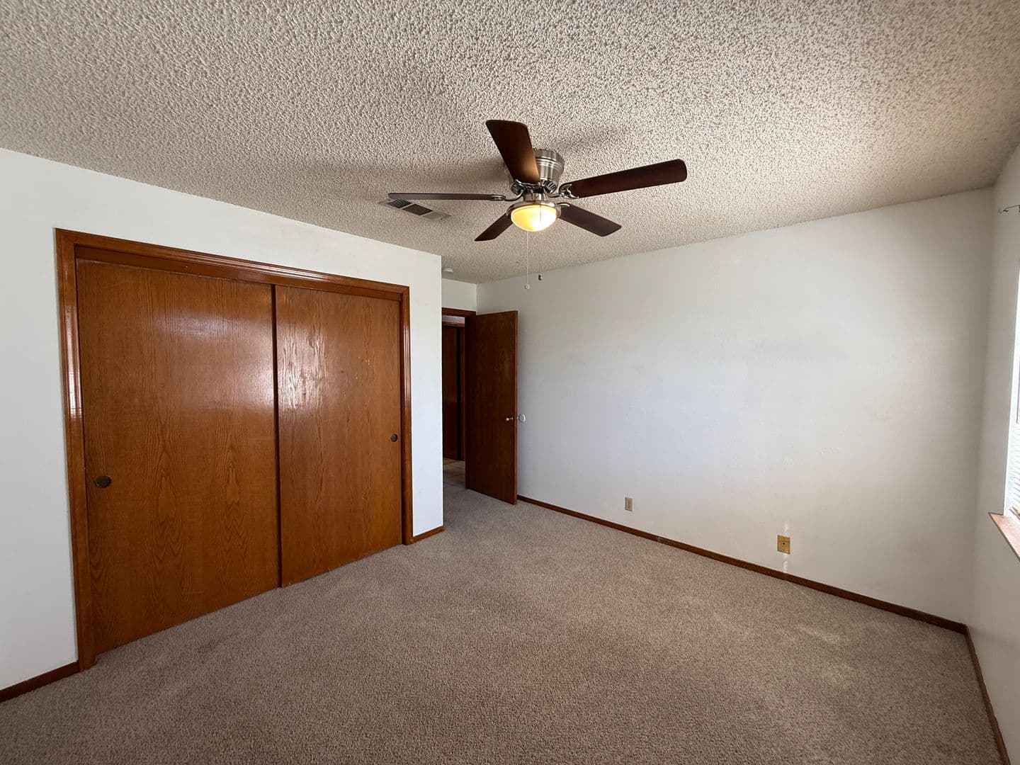 Hanford House: 980 Lakewood Drive