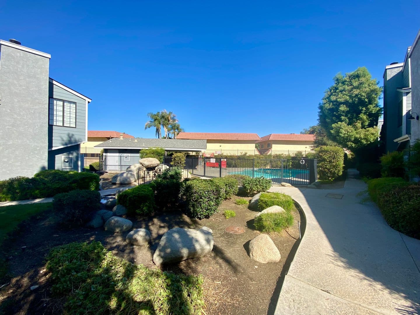 Bakersfield Condo: 7330 Stockdale Highway #19