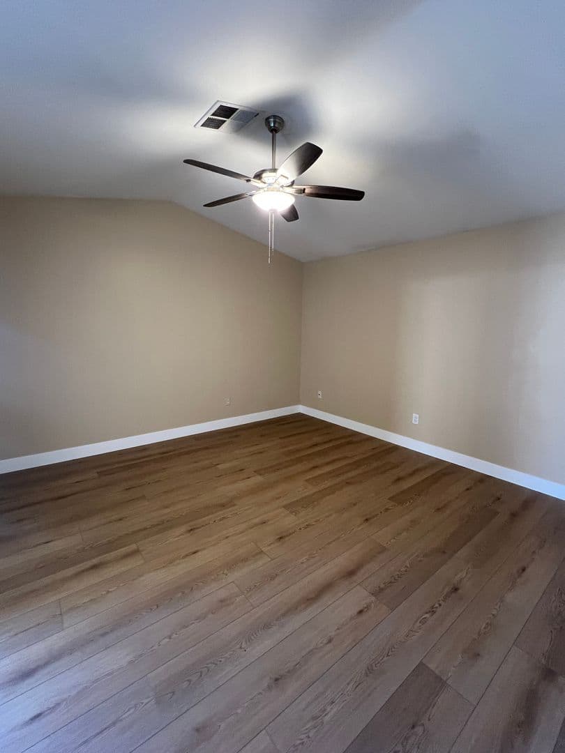 Bakersfield House: 4205 Serene Oak Dr