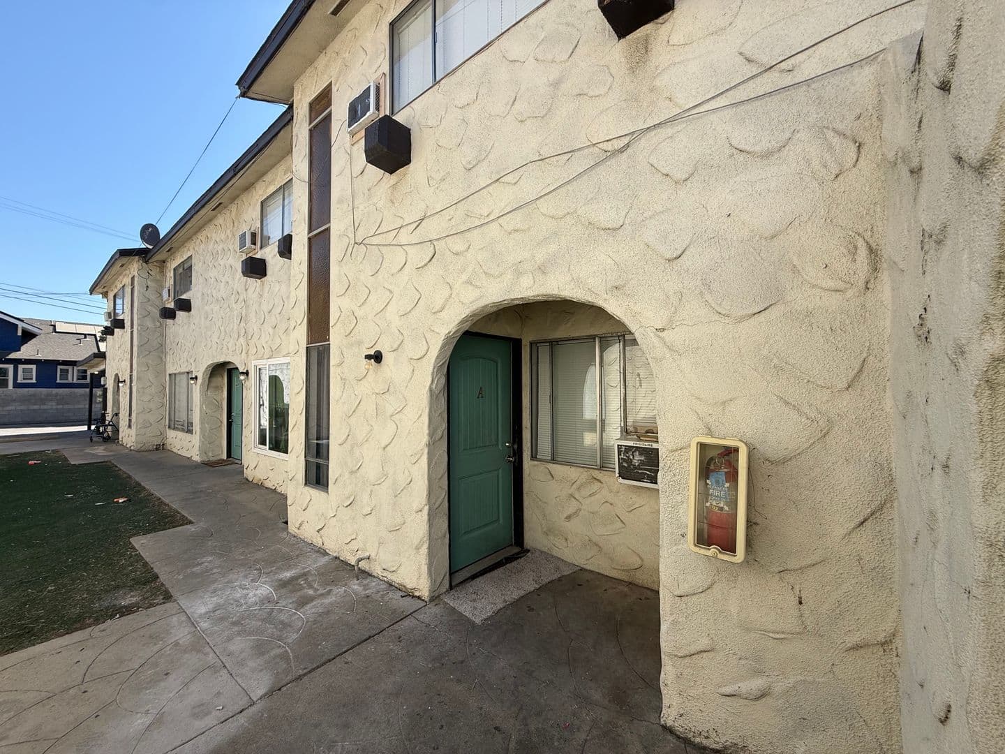 Visalia Apartment: 600-606 N. Locust Street