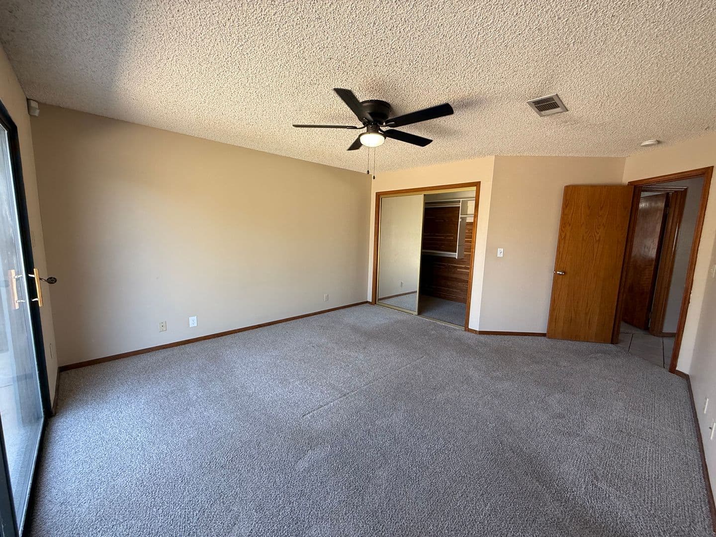 Hanford House: 980 Lakewood Drive