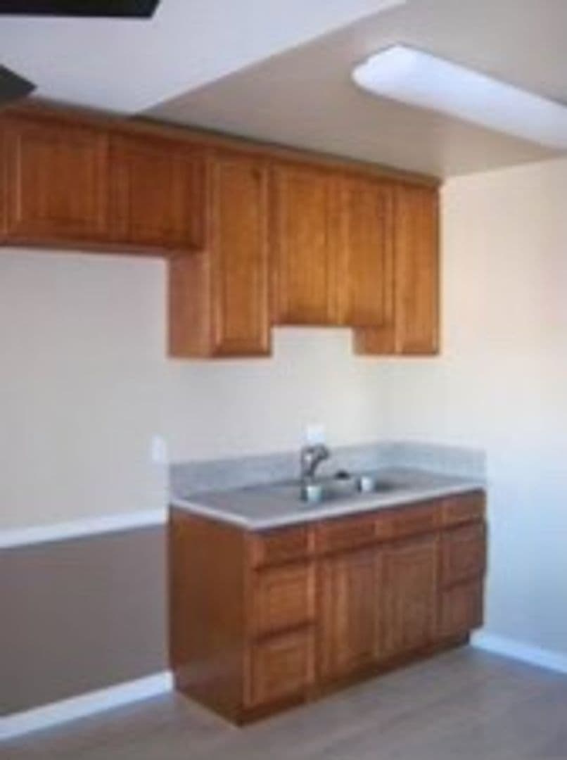 Anaheim House: 2046 S. Mountain View
