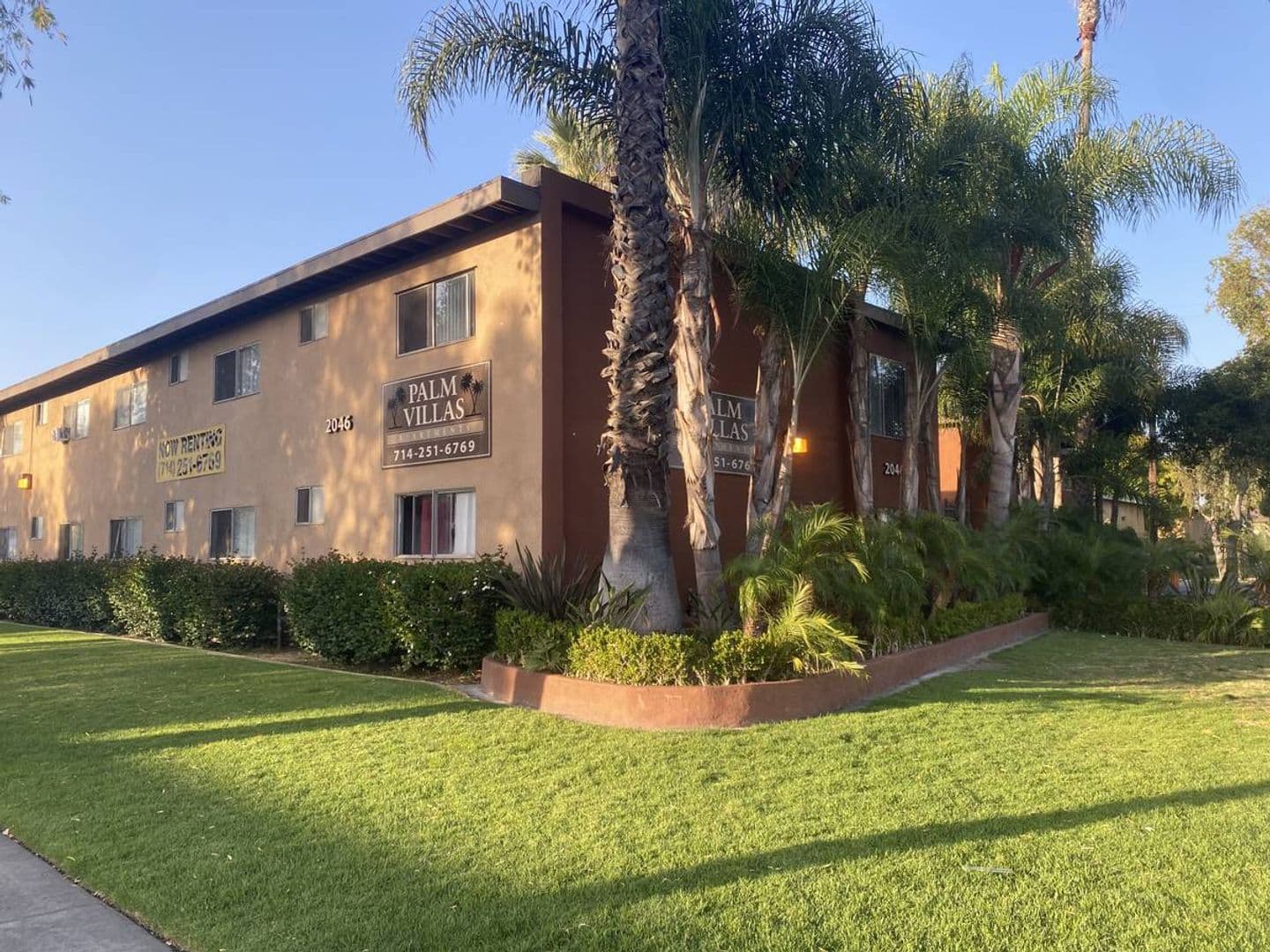 Anaheim House: 2046 S. Mountain View