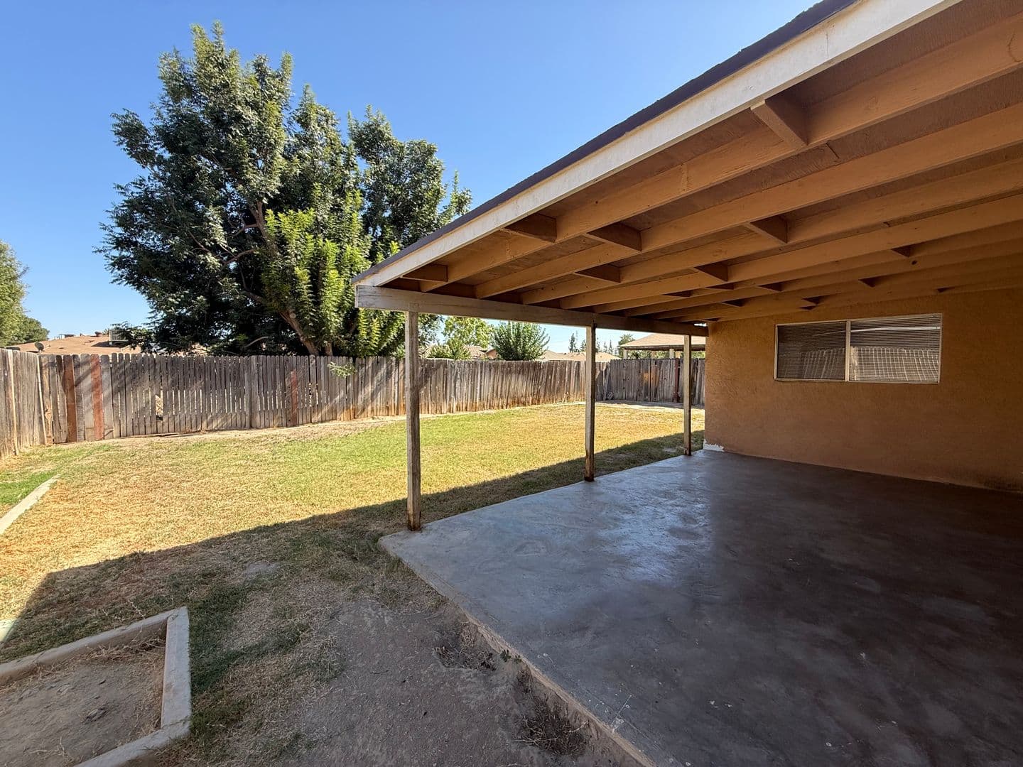 Bakersfield House: 3612 Cardamon Drive