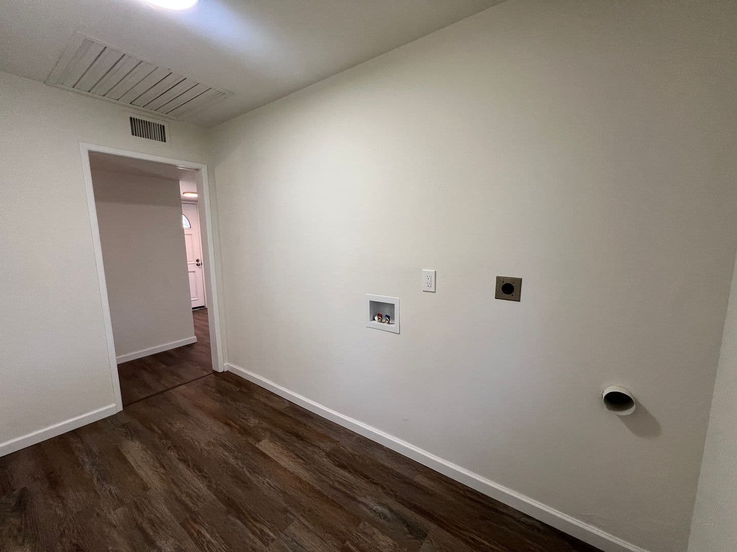 Bakersfield House: 3909 Cork Lane