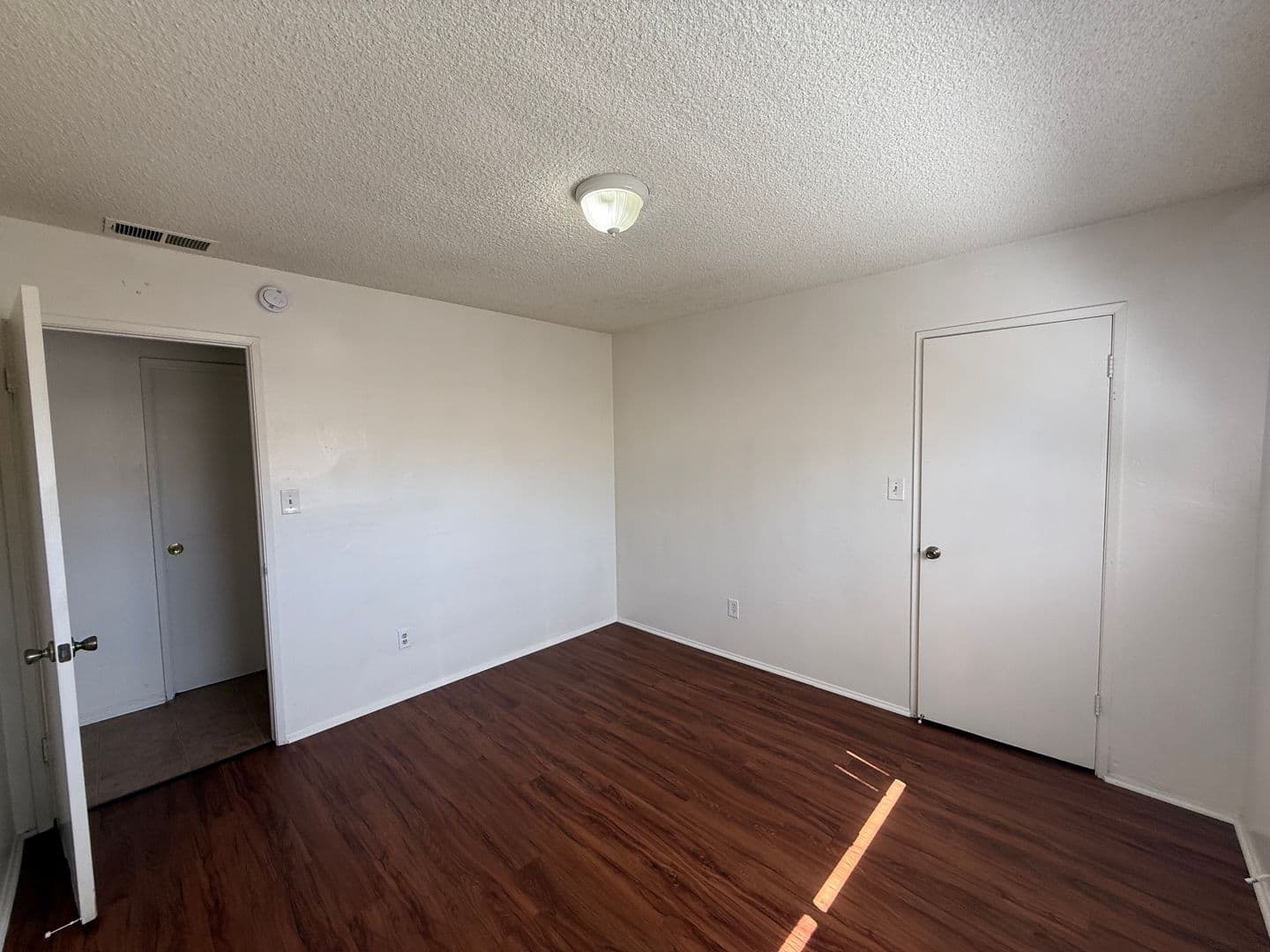 Bakersfield House: 3612 Cardamon Drive