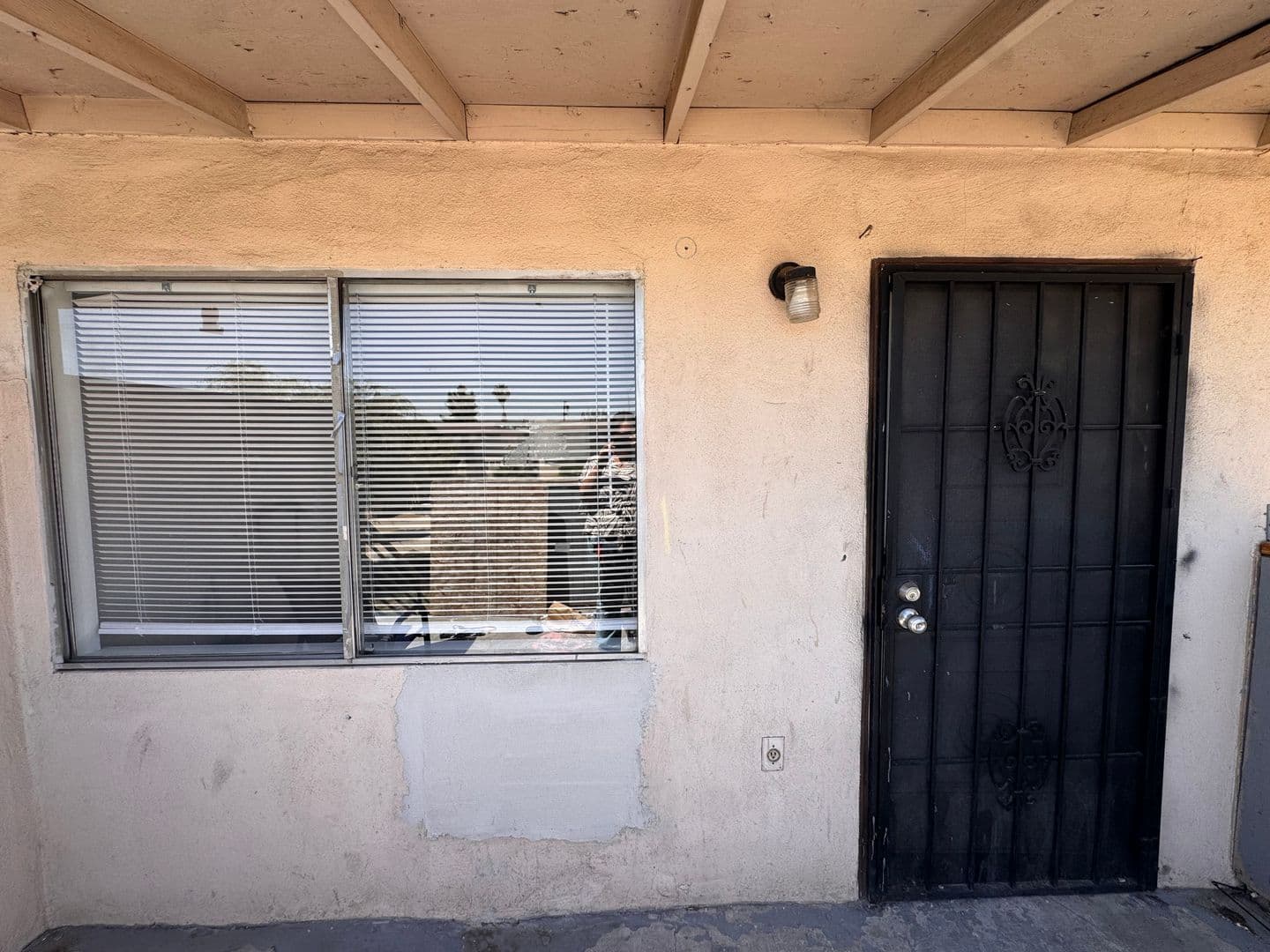 Bakersfield Apartment: 420 S Real Rd