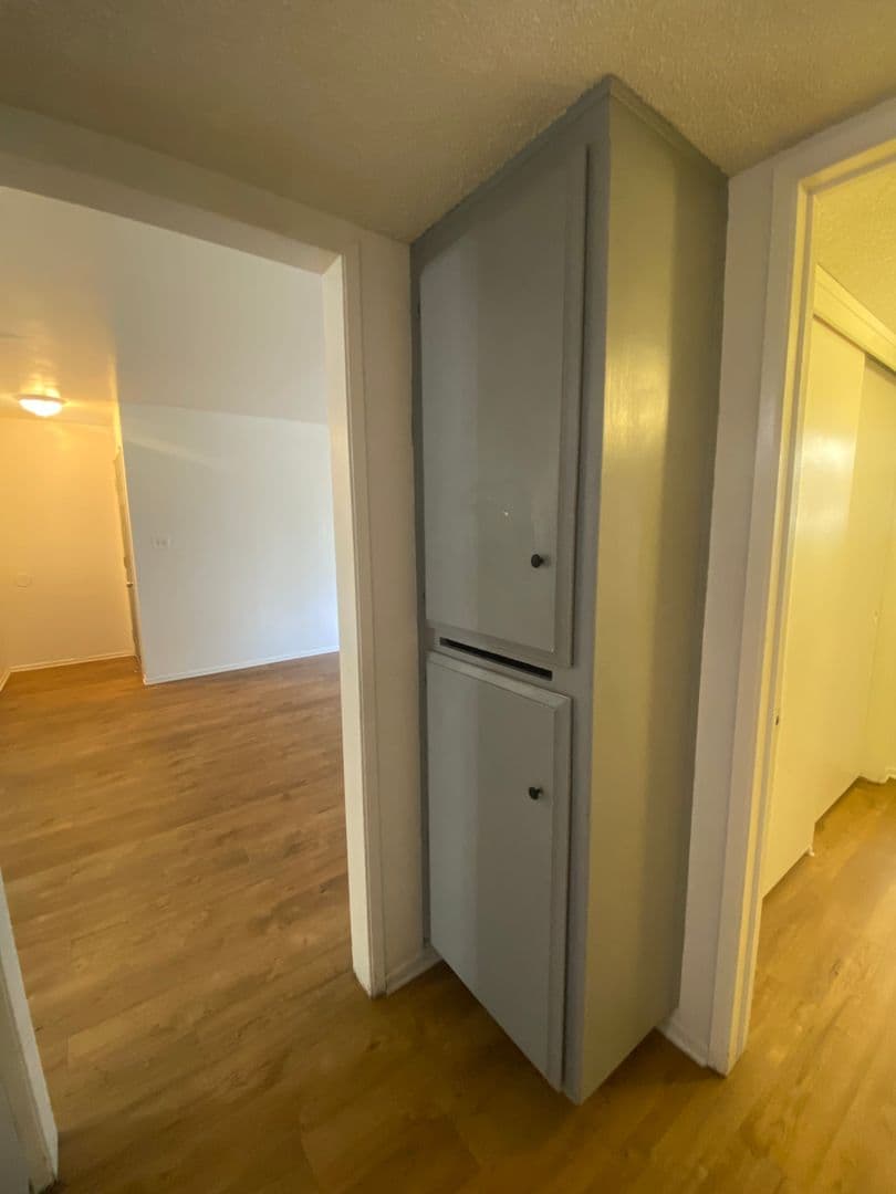 Bakersfield Apartment: 1001 W. Columbus St