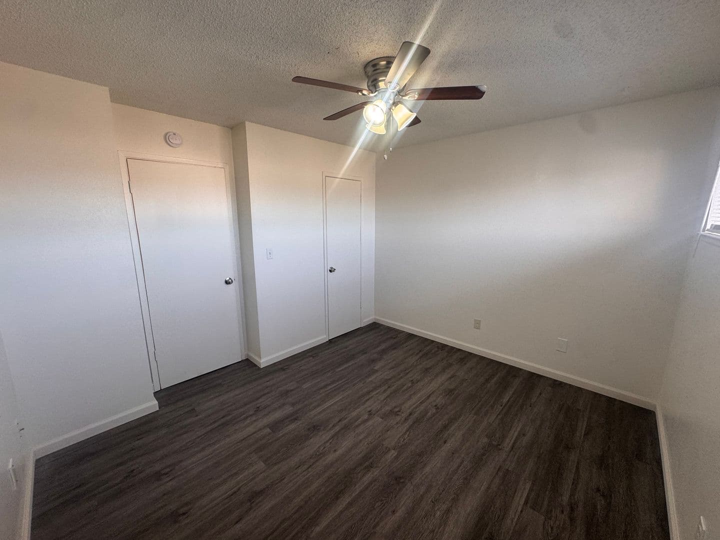 Bakersfield Apartment: 420 S Real Rd