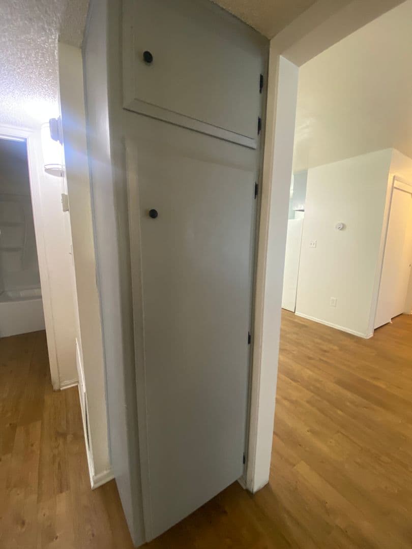 Bakersfield Apartment: 1001 W. Columbus St