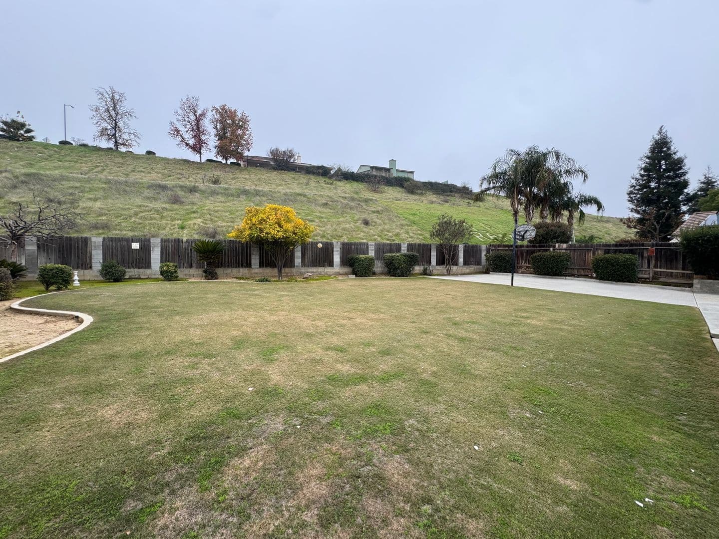 Bakersfield House: 5917 Dorset Dr.