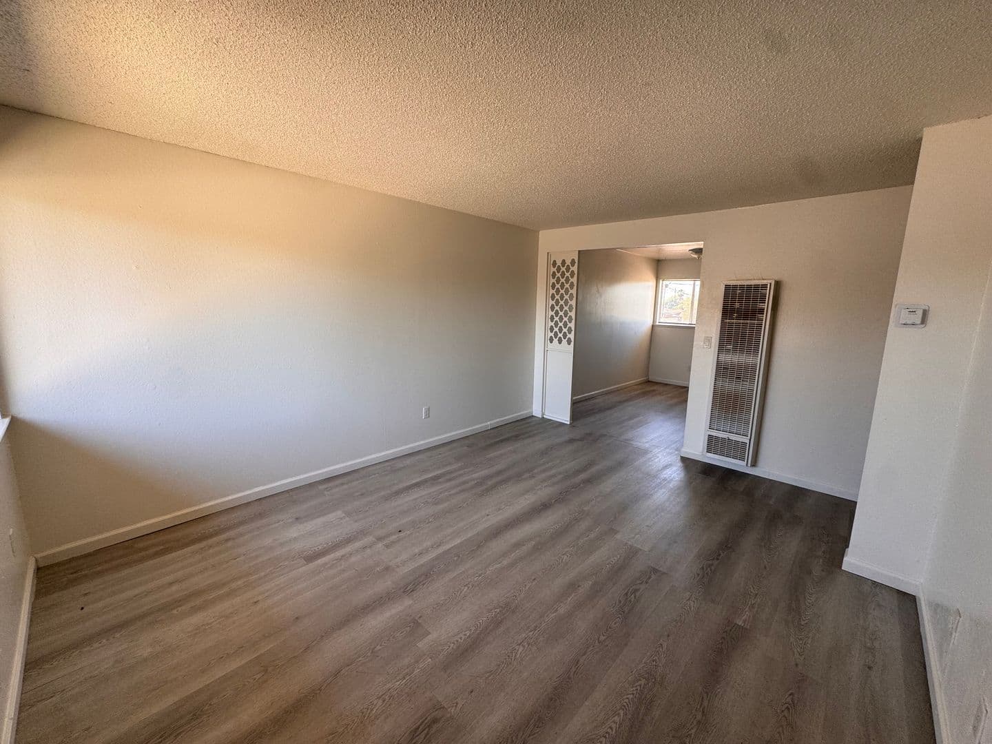 Bakersfield Apartment: 420 S Real Rd