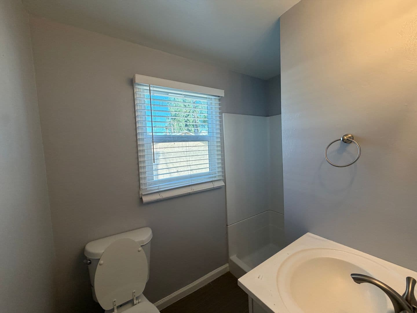 Bakersfield Apartment: 2016 20th Street