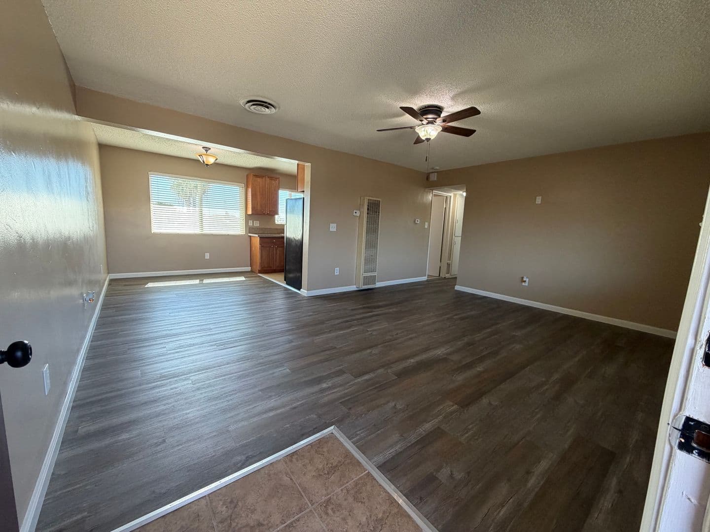 Bakersfield Apartment: 2520 Bishop Drive