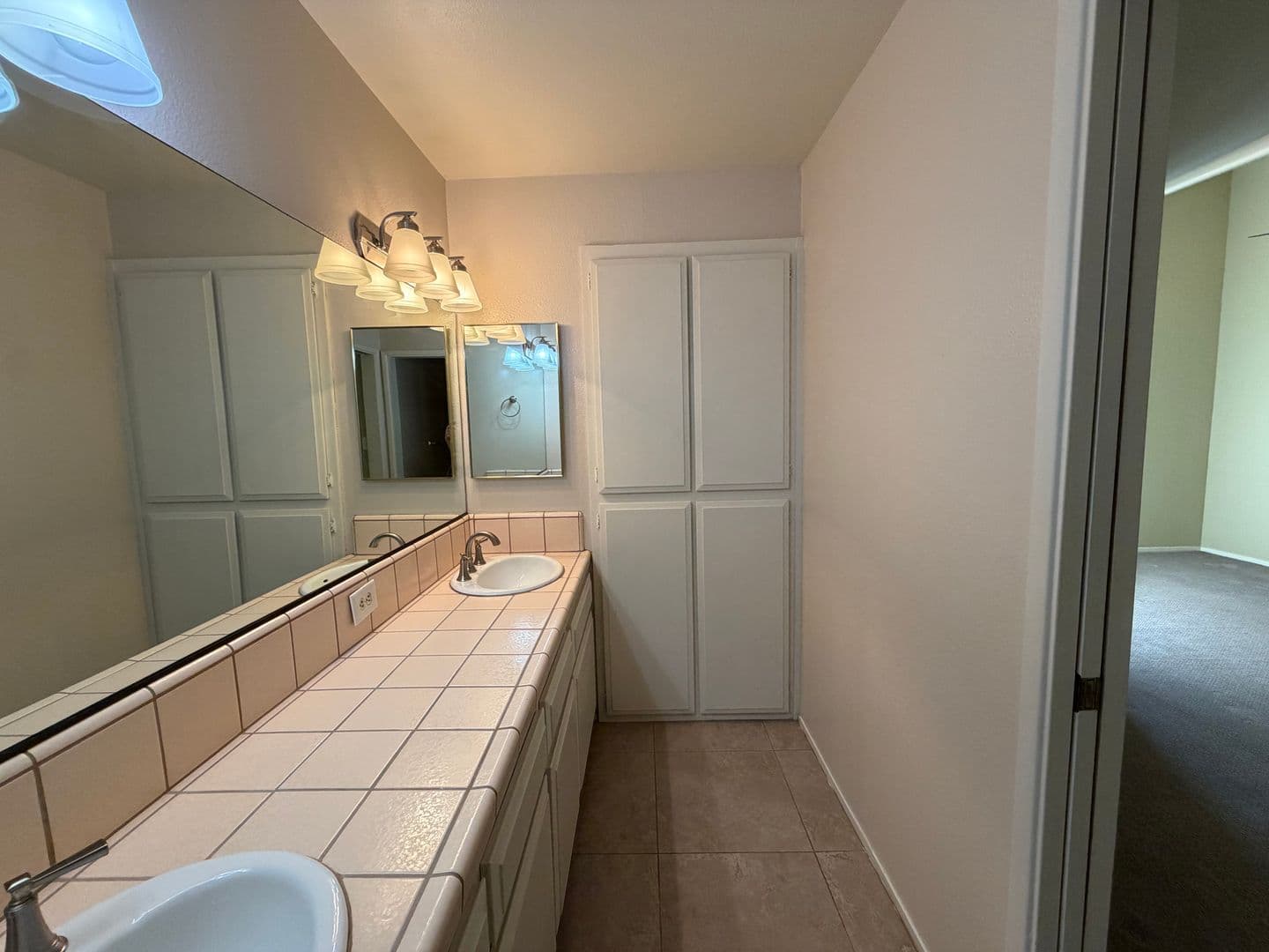 Bakersfield Condo: 7330 Stockdale Highway #19