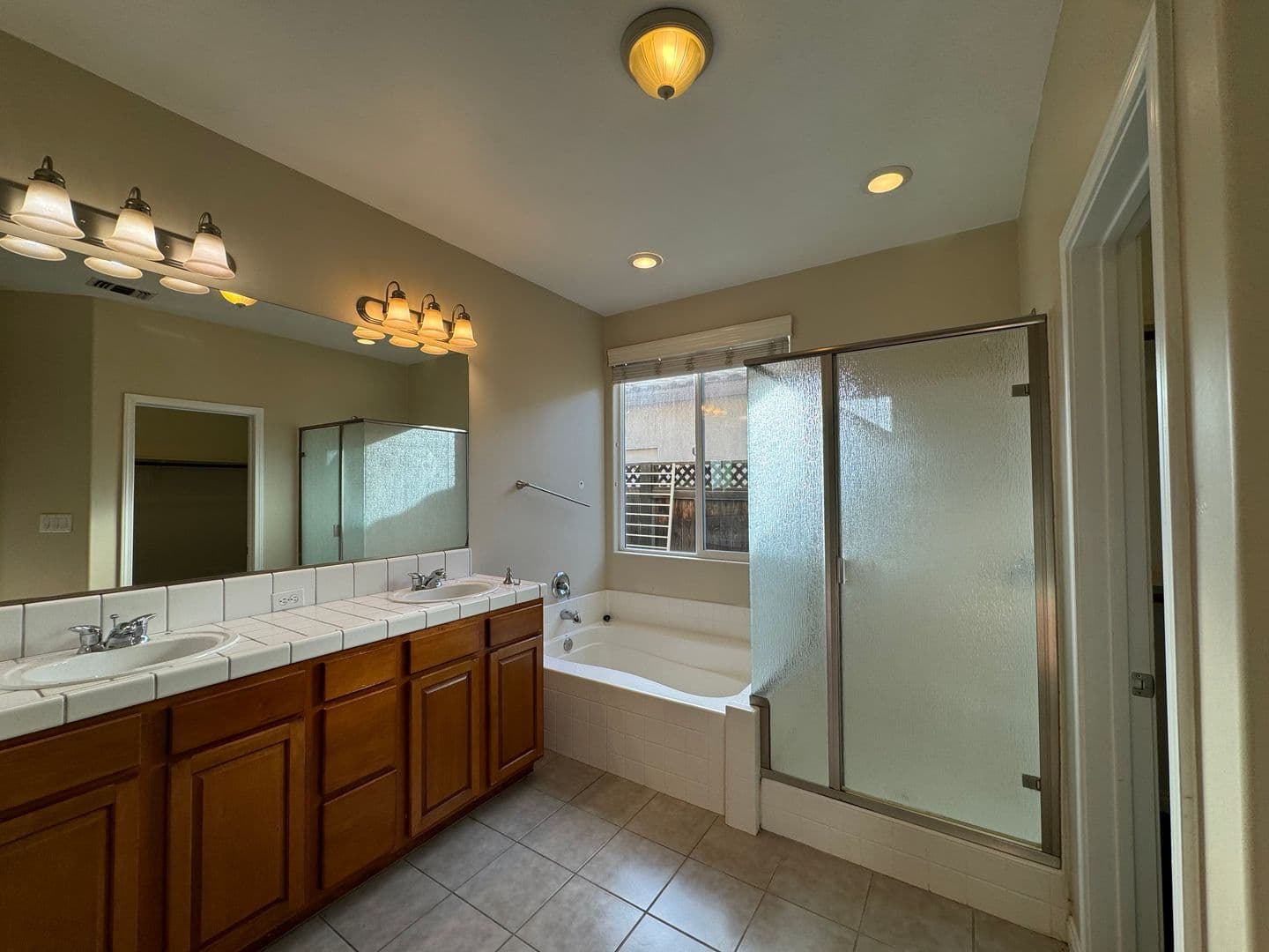 Bakersfield House: 11507 Braemar Lane