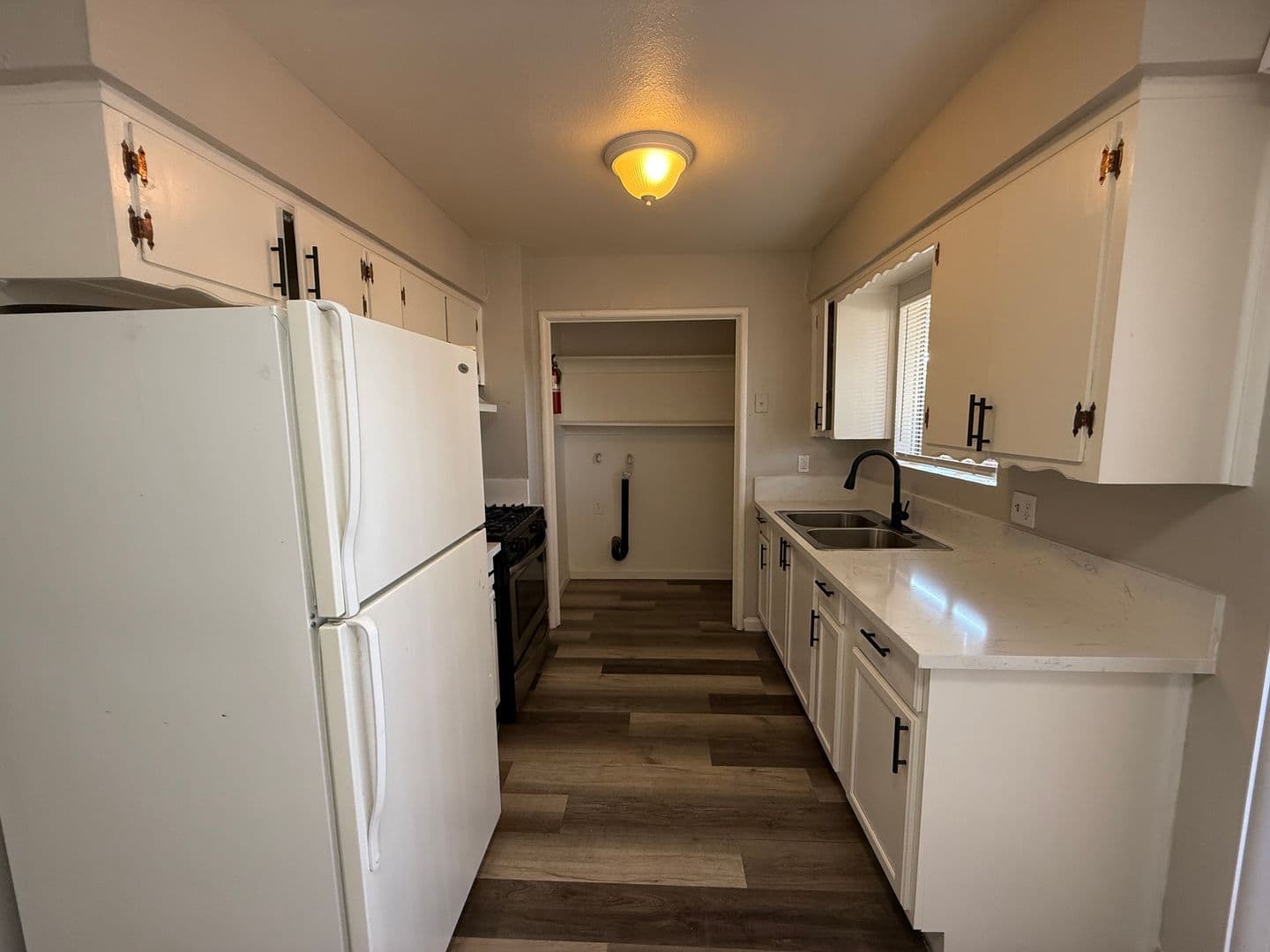 Visalia Apartment: 600-606 N. Locust Street