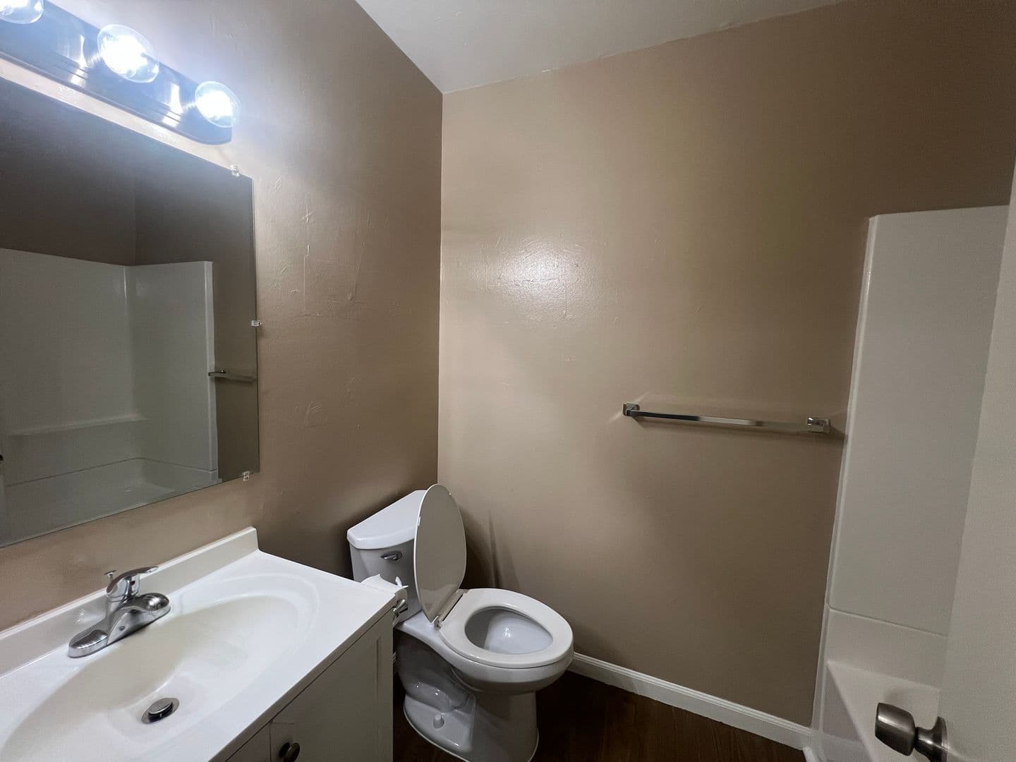 Bakersfield Apartment: 1720 Orange Street