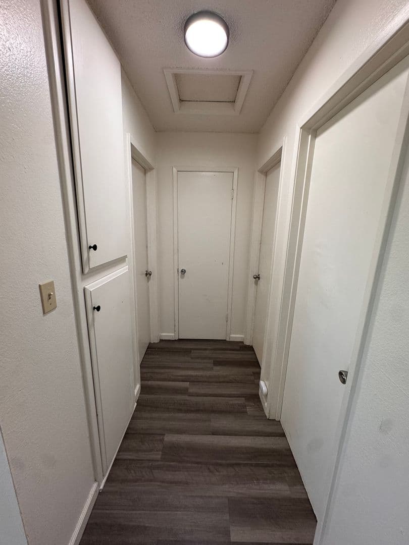 Bakersfield Apartment: 420 S Real Rd