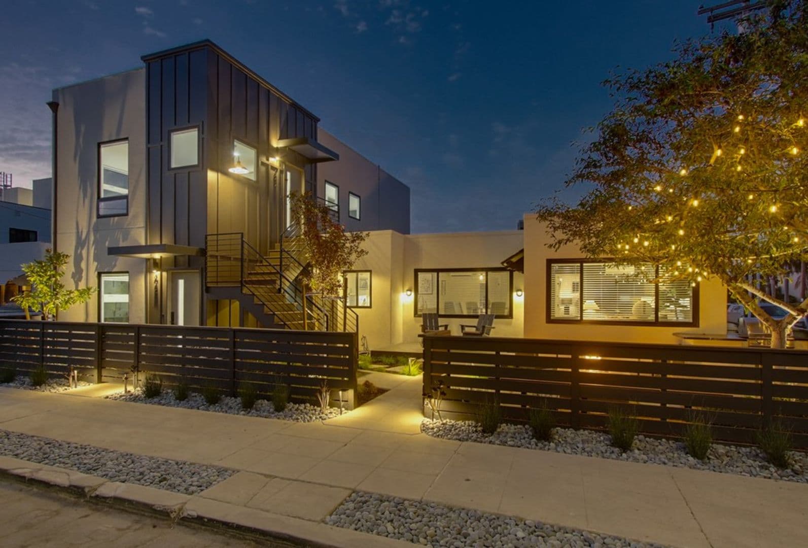 San Diego Multiplex: 424 Arbor Dr