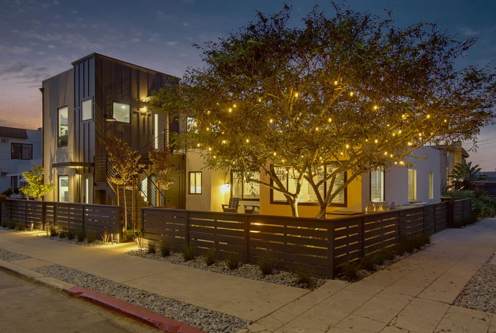 San Diego Multiplex: 422 Arbor Dr.