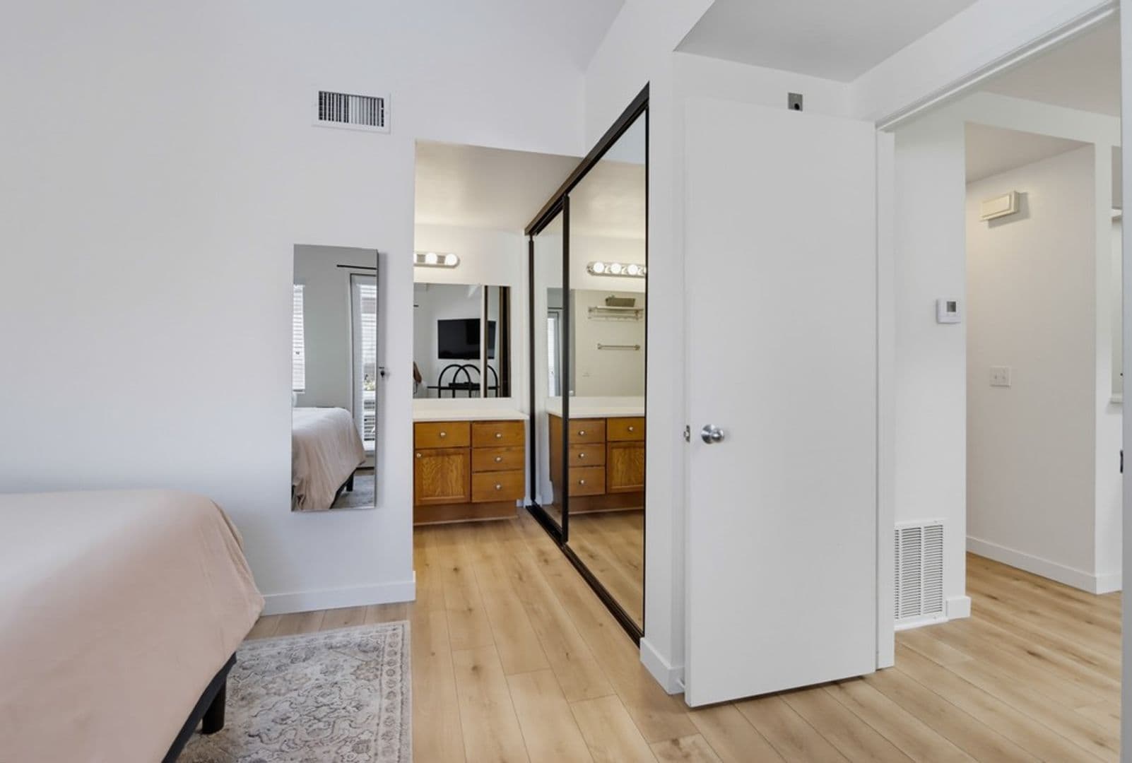 San Diego Condo: 701 Kettner Blvd