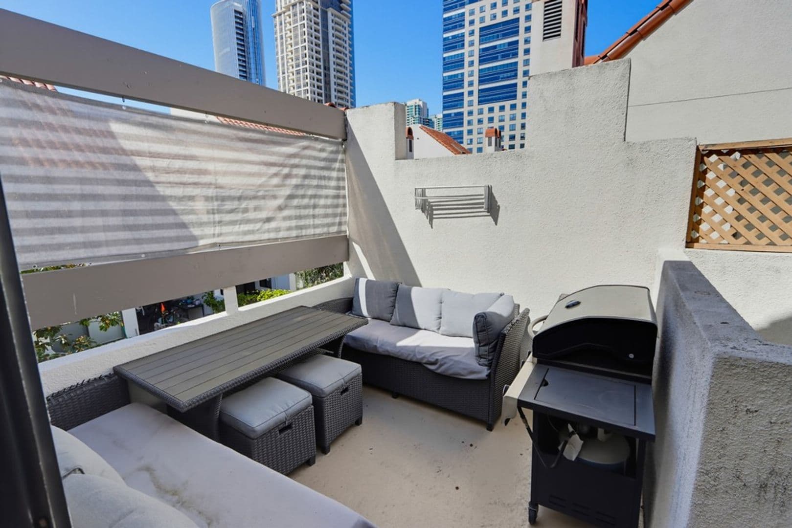 San Diego Condo: 701 Kettner Blvd