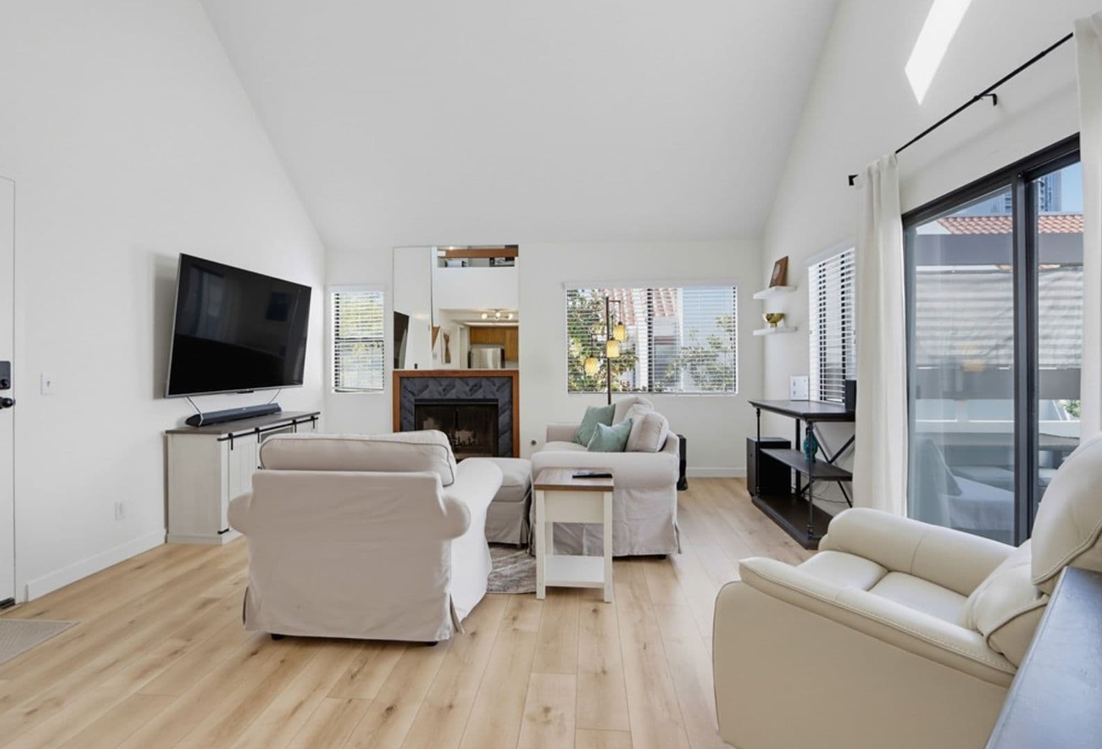 San Diego Condo: 701 Kettner Blvd