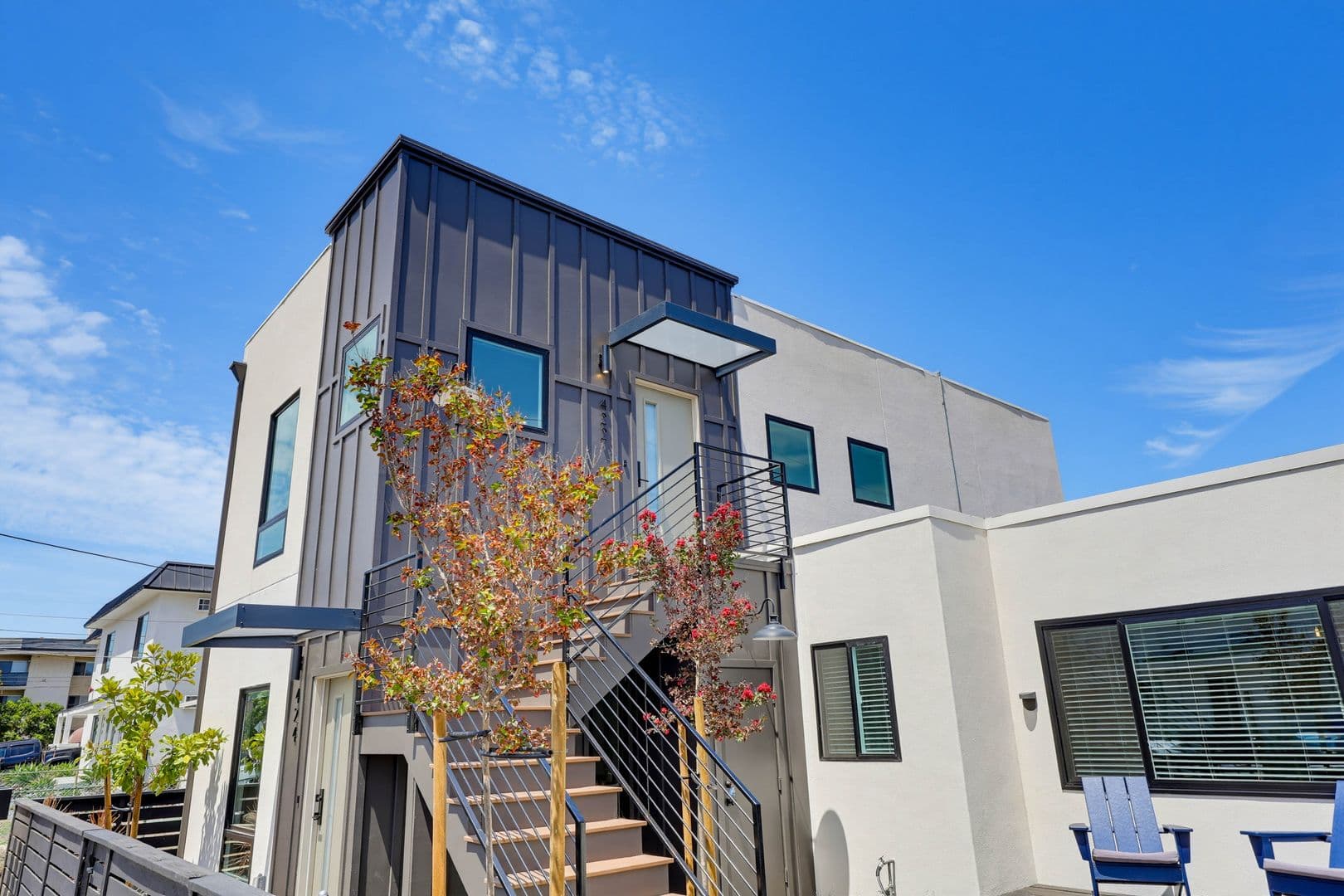 San Diego Multiplex: 422 Arbor Dr.